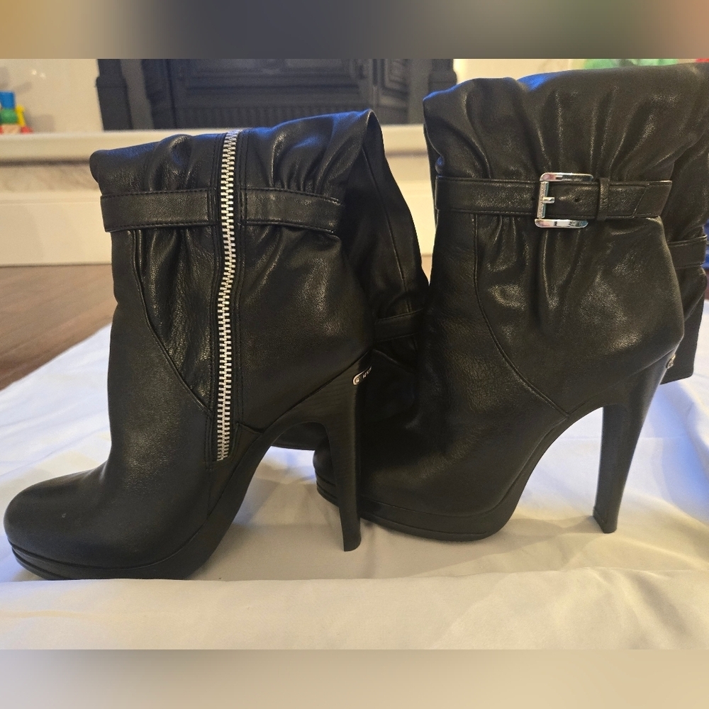 Michael Kors Tall Veronica Heeled Leather Boots Size 7M
